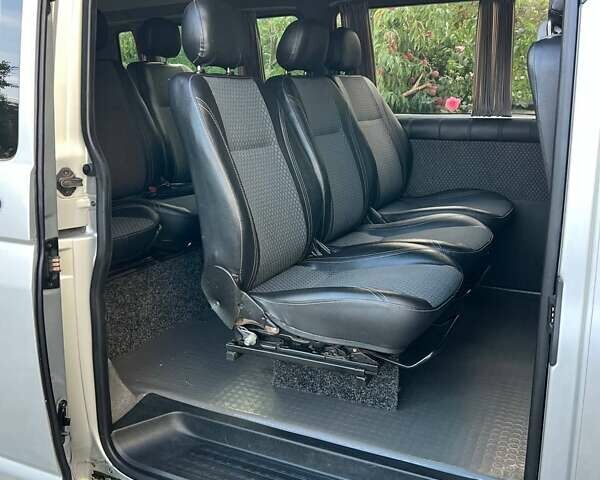 Серый Фольксваген Transporter, объемом двигателя 2.5 л и пробегом 370 тыс. км за 9500 $, фото 16 на Automoto.ua