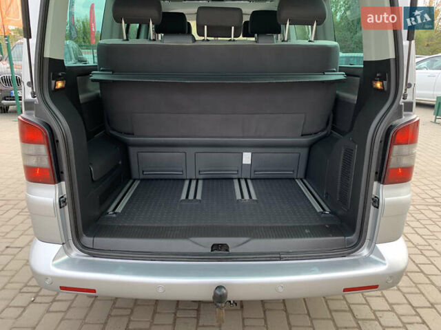 Серый Фольксваген Transporter, объемом двигателя 2.5 л и пробегом 352 тыс. км за 14455 $, фото 30 на Automoto.ua