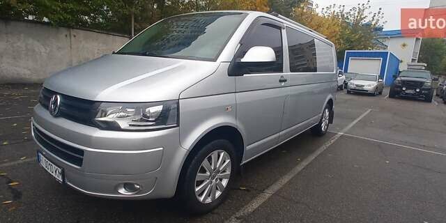 Серый Фольксваген Transporter, объемом двигателя 1.97 л и пробегом 245 тыс. км за 16000 $, фото 1 на Automoto.ua