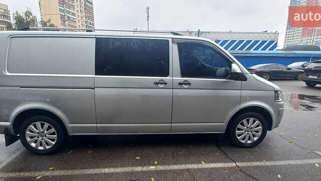 Серый Фольксваген Transporter, объемом двигателя 1.97 л и пробегом 245 тыс. км за 16000 $, фото 6 на Automoto.ua