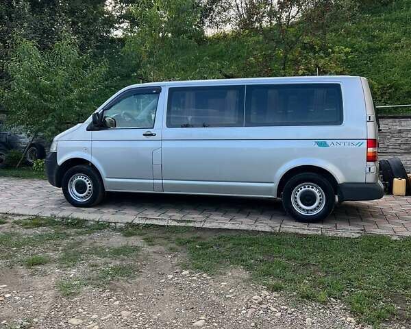 Серый Фольксваген Transporter, объемом двигателя 2.5 л и пробегом 370 тыс. км за 9500 $, фото 50 на Automoto.ua