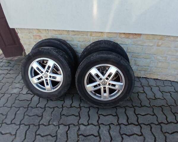 Серый Фольксваген Transporter, объемом двигателя 2.46 л и пробегом 330 тыс. км за 9000 $, фото 14 на Automoto.ua