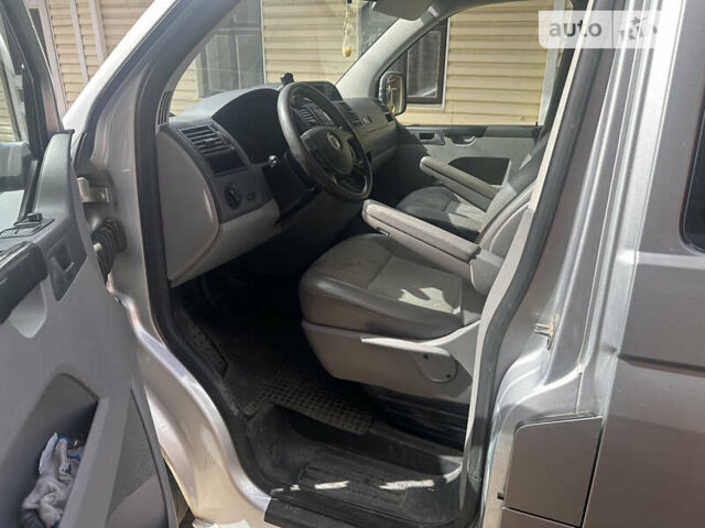 Сірий Фольксваген Transporter, об'ємом двигуна 2.46 л та пробігом 325 тис. км за 10300 $, фото 1 на Automoto.ua