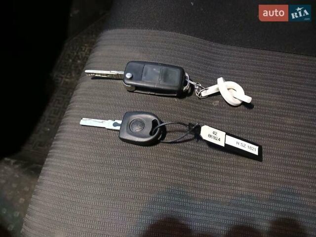 Серый Фольксваген Transporter, объемом двигателя 2.46 л и пробегом 330 тыс. км за 9000 $, фото 6 на Automoto.ua