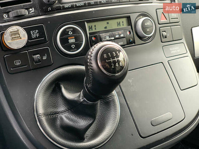 Серый Фольксваген Transporter, объемом двигателя 2.5 л и пробегом 352 тыс. км за 14455 $, фото 50 на Automoto.ua