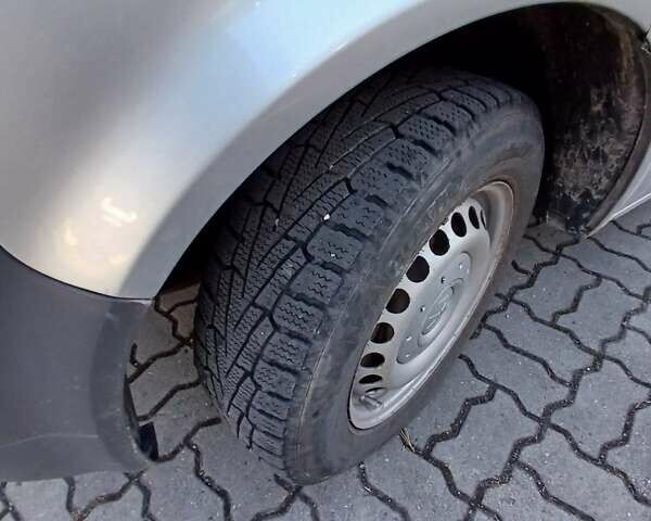 Серый Фольксваген Transporter, объемом двигателя 2.46 л и пробегом 330 тыс. км за 9000 $, фото 11 на Automoto.ua