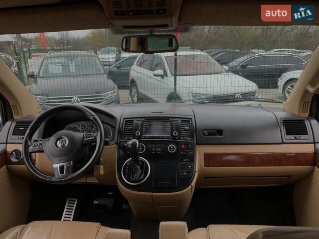 Серый Фольксваген Transporter, объемом двигателя 2.5 л и пробегом 234 тыс. км за 11955 $, фото 39 на Automoto.ua