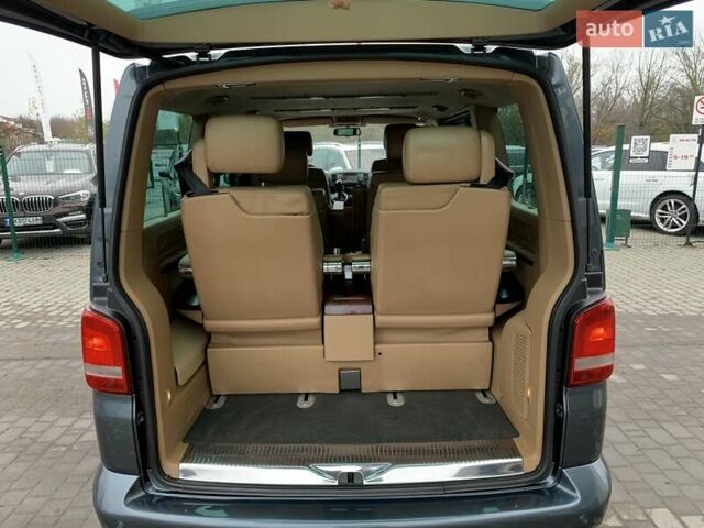 Серый Фольксваген Transporter, объемом двигателя 2.5 л и пробегом 234 тыс. км за 11955 $, фото 25 на Automoto.ua