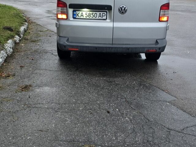 Серый Фольксваген Transporter, объемом двигателя 2 л и пробегом 273 тыс. км за 13300 $, фото 3 на Automoto.ua