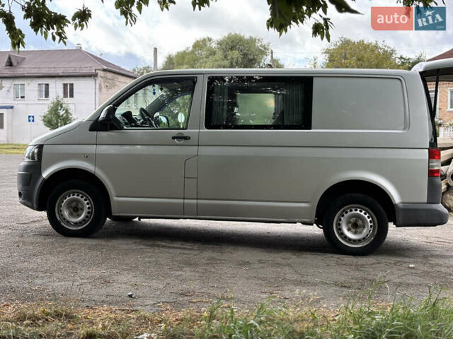 Серый Фольксваген Transporter, объемом двигателя 1.97 л и пробегом 364 тыс. км за 14500 $, фото 5 на Automoto.ua