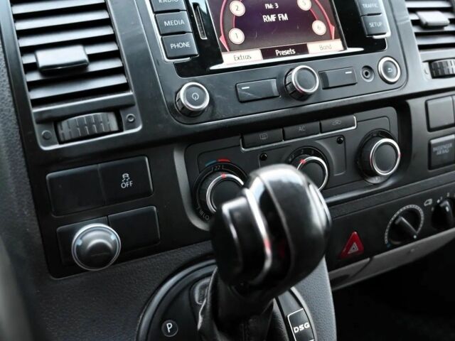 Серый Фольксваген Transporter, объемом двигателя 2 л и пробегом 188 тыс. км за 8900 $, фото 23 на Automoto.ua