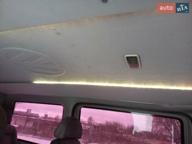 Серый Фольксваген Transporter, объемом двигателя 1.97 л и пробегом 322 тыс. км за 13000 $, фото 7 на Automoto.ua