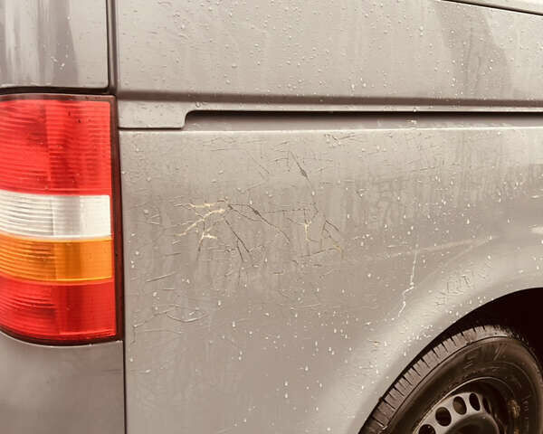 Серый Фольксваген Transporter, объемом двигателя 1.97 л и пробегом 338 тыс. км за 10700 $, фото 5 на Automoto.ua