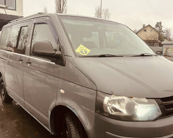 Серый Фольксваген Transporter, объемом двигателя 1.97 л и пробегом 338 тыс. км за 10700 $, фото 1 на Automoto.ua