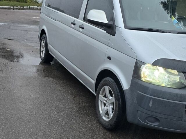 Серый Фольксваген Transporter, объемом двигателя 2 л и пробегом 273 тыс. км за 13300 $, фото 1 на Automoto.ua
