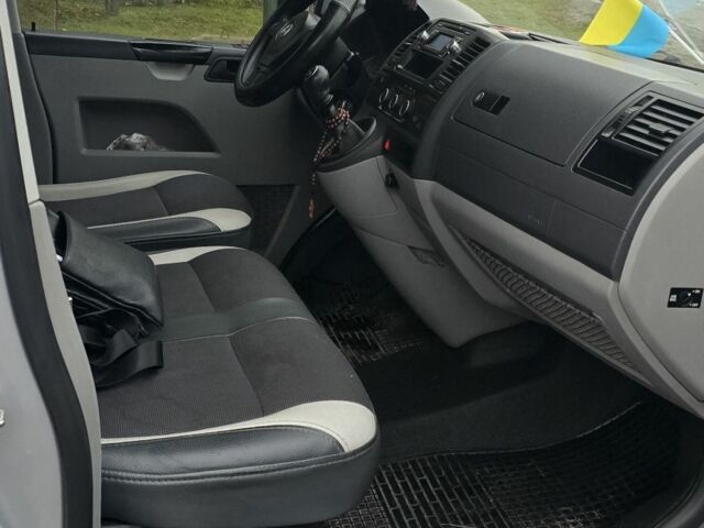 Серый Фольксваген Transporter, объемом двигателя 2 л и пробегом 273 тыс. км за 13300 $, фото 7 на Automoto.ua