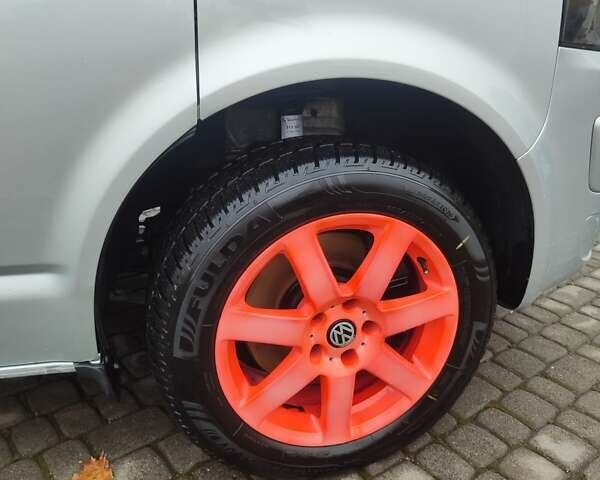 Серый Фольксваген Transporter, объемом двигателя 1.97 л и пробегом 209 тыс. км за 13800 $, фото 5 на Automoto.ua