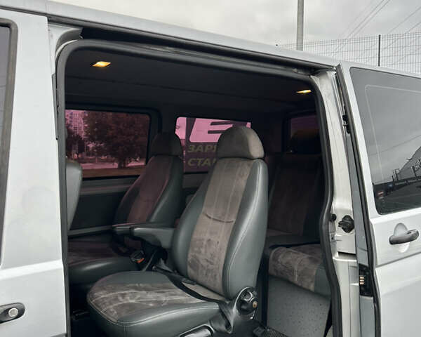 Серый Фольксваген Transporter, объемом двигателя 1.97 л и пробегом 320 тыс. км за 13200 $, фото 7 на Automoto.ua