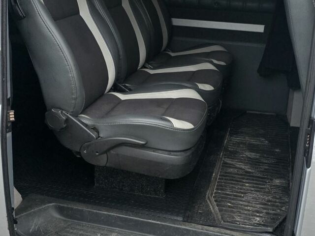 Серый Фольксваген Transporter, объемом двигателя 2 л и пробегом 273 тыс. км за 13300 $, фото 5 на Automoto.ua