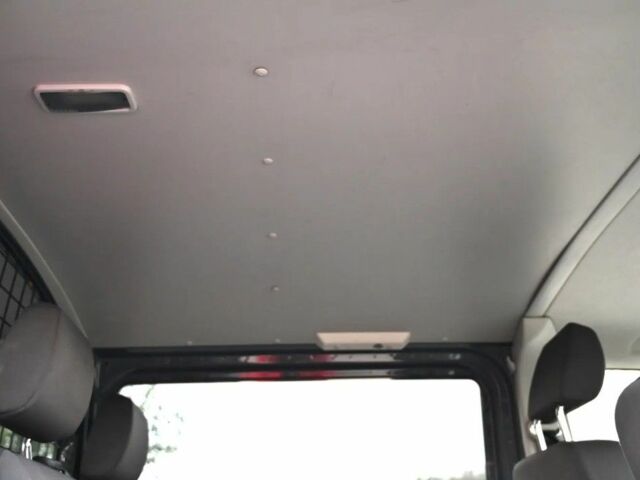 Серый Фольксваген Transporter, объемом двигателя 2 л и пробегом 188 тыс. км за 8900 $, фото 22 на Automoto.ua