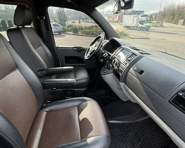 Серый Фольксваген Transporter, объемом двигателя 1.97 л и пробегом 257 тыс. км за 16900 $, фото 16 на Automoto.ua