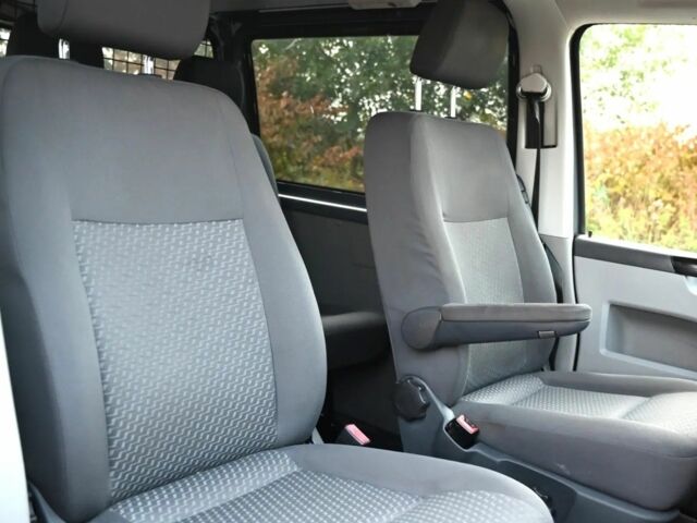 Серый Фольксваген Transporter, объемом двигателя 2 л и пробегом 188 тыс. км за 8900 $, фото 20 на Automoto.ua