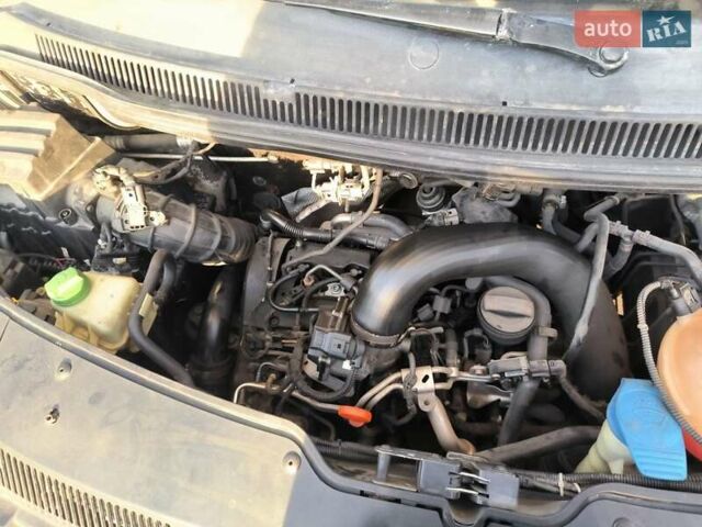 Серый Фольксваген Transporter, объемом двигателя 1.97 л и пробегом 430 тыс. км за 8500 $, фото 8 на Automoto.ua