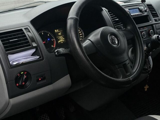 Серый Фольксваген Transporter, объемом двигателя 2 л и пробегом 273 тыс. км за 13300 $, фото 8 на Automoto.ua