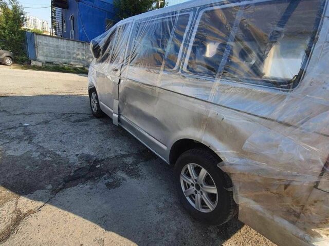 Сірий Фольксваген Transporter, об'ємом двигуна 2 л та пробігом 282 тис. км за 8200 $, фото 2 на Automoto.ua