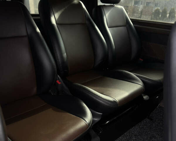 Серый Фольксваген Transporter, объемом двигателя 1.97 л и пробегом 257 тыс. км за 16900 $, фото 11 на Automoto.ua