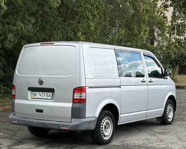 Серый Фольксваген Transporter, объемом двигателя 1.97 л и пробегом 364 тыс. км за 14500 $, фото 3 на Automoto.ua