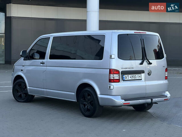 Серый Фольксваген Transporter, объемом двигателя 2 л и пробегом 190 тыс. км за 17500 $, фото 4 на Automoto.ua