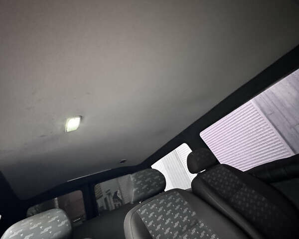 Серый Фольксваген Transporter, объемом двигателя 1.9 л и пробегом 365 тыс. км за 14500 $, фото 19 на Automoto.ua