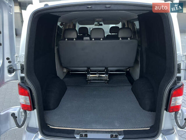 Серый Фольксваген Transporter, объемом двигателя 2 л и пробегом 190 тыс. км за 17500 $, фото 21 на Automoto.ua