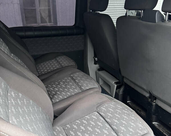 Серый Фольксваген Transporter, объемом двигателя 1.9 л и пробегом 365 тыс. км за 14500 $, фото 17 на Automoto.ua