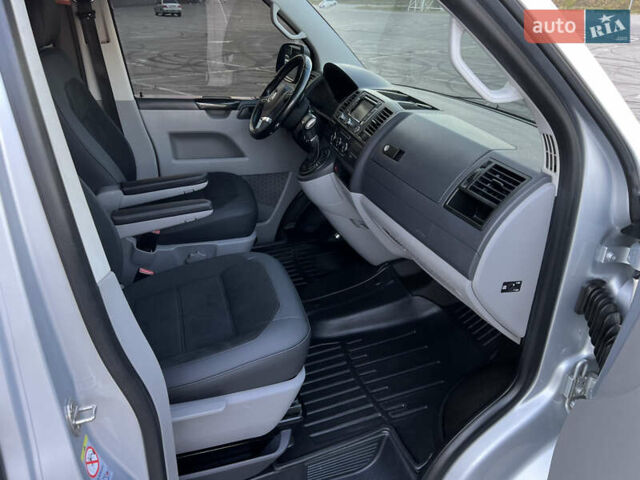Серый Фольксваген Transporter, объемом двигателя 2 л и пробегом 190 тыс. км за 17500 $, фото 27 на Automoto.ua