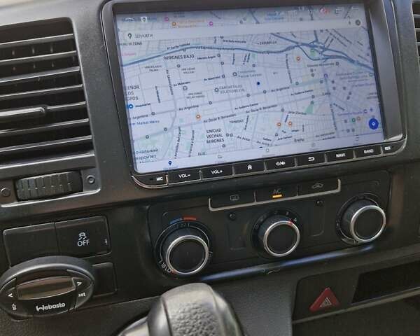 Серый Фольксваген Transporter, объемом двигателя 1.97 л и пробегом 299 тыс. км за 16800 $, фото 42 на Automoto.ua