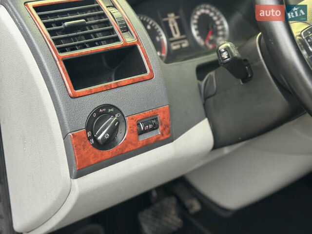 Серый Фольксваген Transporter, объемом двигателя 1.97 л и пробегом 230 тыс. км за 13900 $, фото 28 на Automoto.ua