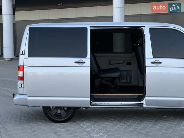 Серый Фольксваген Transporter, объемом двигателя 2 л и пробегом 190 тыс. км за 17500 $, фото 10 на Automoto.ua
