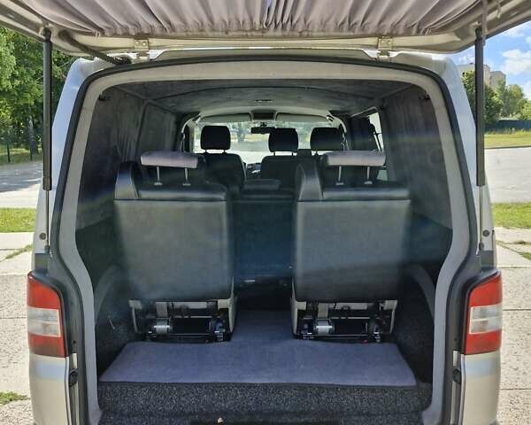Серый Фольксваген Transporter, объемом двигателя 1.97 л и пробегом 299 тыс. км за 16800 $, фото 81 на Automoto.ua