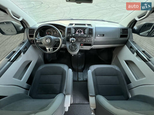 Серый Фольксваген Transporter, объемом двигателя 2 л и пробегом 190 тыс. км за 17500 $, фото 36 на Automoto.ua