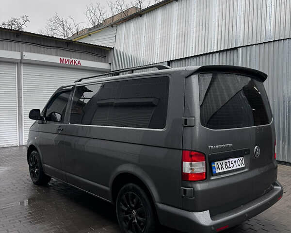 Серый Фольксваген Transporter, объемом двигателя 1.9 л и пробегом 365 тыс. км за 14500 $, фото 5 на Automoto.ua