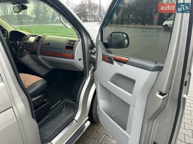 Серый Фольксваген Transporter, объемом двигателя 1.97 л и пробегом 230 тыс. км за 13900 $, фото 23 на Automoto.ua
