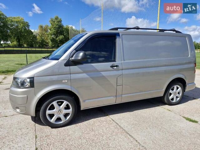 Серый Фольксваген Transporter, объемом двигателя 1.97 л и пробегом 299 тыс. км за 16800 $, фото 22 на Automoto.ua