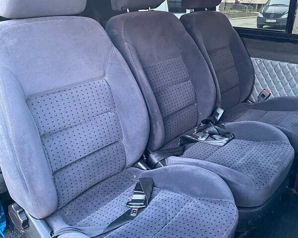 Серый Фольксваген Transporter, объемом двигателя 2 л и пробегом 365 тыс. км за 13800 $, фото 9 на Automoto.ua