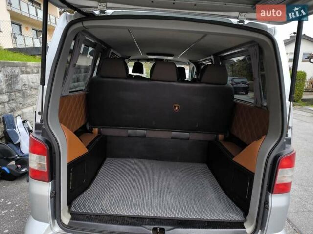 Сірий Фольксваген Transporter, об'ємом двигуна 1.97 л та пробігом 255 тис. км за 17697 $, фото 3 на Automoto.ua