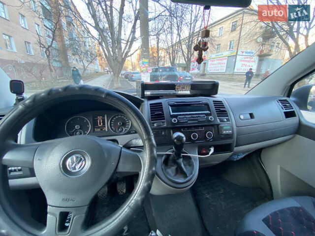 Серый Фольксваген Transporter, объемом двигателя 2 л и пробегом 365 тыс. км за 13800 $, фото 13 на Automoto.ua