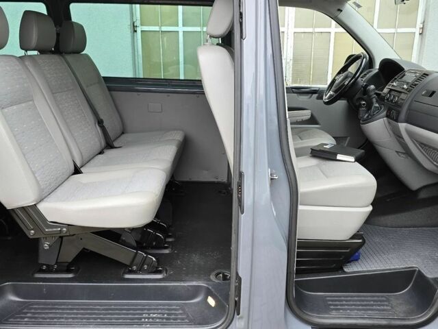 Серый Фольксваген Transporter, объемом двигателя 2 л и пробегом 136 тыс. км за 8500 $, фото 19 на Automoto.ua