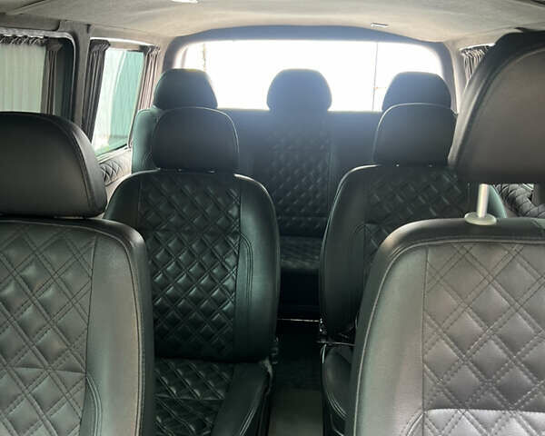 Серый Фольксваген Transporter, объемом двигателя 1.97 л и пробегом 276 тыс. км за 18500 $, фото 17 на Automoto.ua