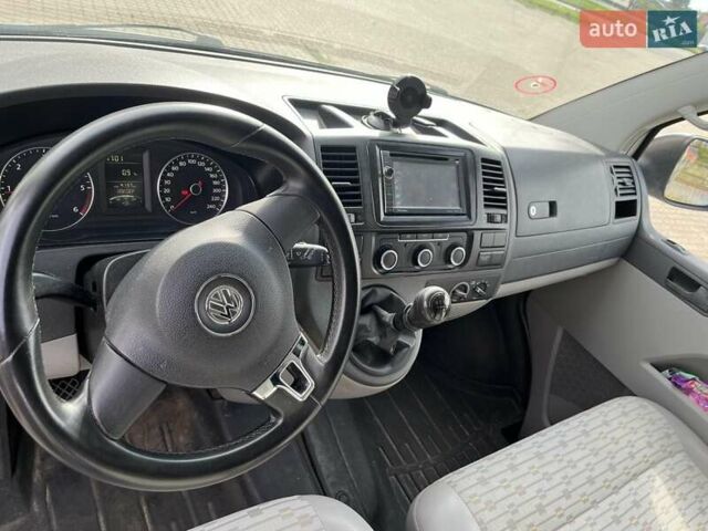 Сірий Фольксваген Transporter, об'ємом двигуна 2 л та пробігом 374 тис. км за 13000 $, фото 6 на Automoto.ua